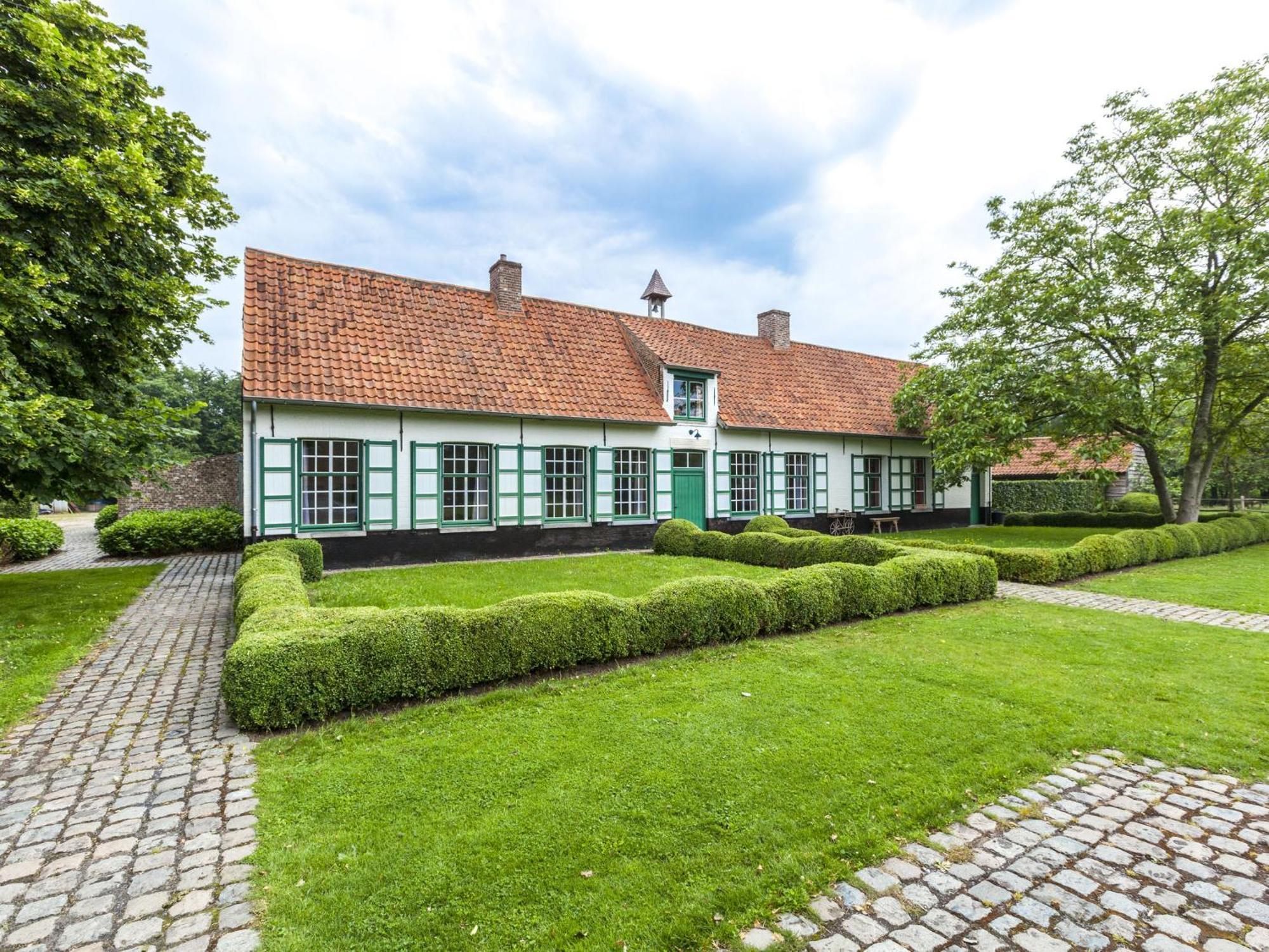 Beautiful Farmhouse In Beernem With Big Garden Екстер'єр фото